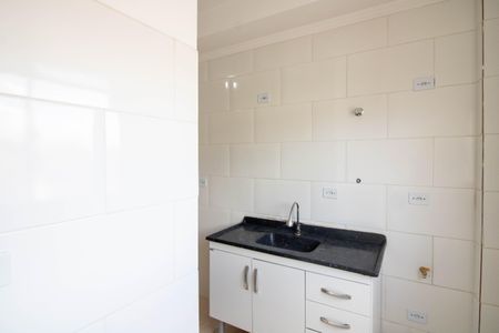 Apartamento para alugar com 40m², 2 quartos e sem vaga Apartamento para alugar com 40m², 2 quartos e sem vagaLavanderia vista para a cozinha