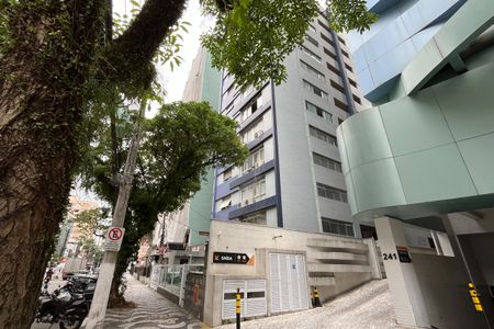 Apartamento para alugar com 100m², 3 quartos e 1 vagaFachada