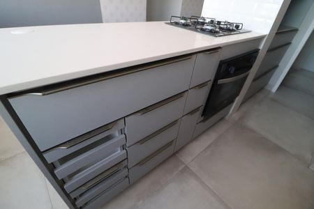 Cozinha de apartamento para alugar com 3 quartos, 95m² em Osvaldo Rezende, Uberlândia
