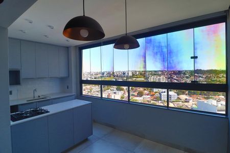 Sala de apartamento para alugar com 3 quartos, 95m² em Osvaldo Rezende, Uberlândia