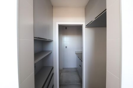 Cozinha de apartamento para alugar com 3 quartos, 95m² em Osvaldo Rezende, Uberlândia