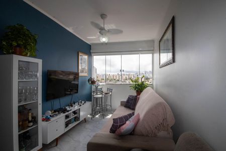 Sala de apartamento para alugar com 3 quartos, 58m² em Jardim Ana Maria, São Paulo
