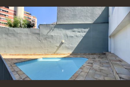Apartamento à venda com 129m², 3 quartos e 2 vagasPiscina