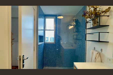 Apartamento à venda com 129m², 3 quartos e 2 vagasBanheiro da Suíte