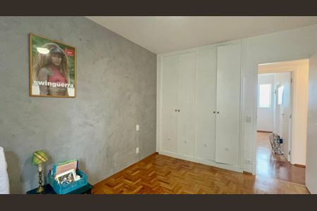 Apartamento à venda com 129m², 3 quartos e 2 vagasQuarto 2