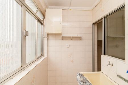 Apartamento à venda com 60m², 2 quartos e 1 vaga Apartamento à venda com 60m², 2 quartos e 1 vagaÁrea de Serviço