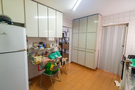 Apartamento à venda com 99m², 3 quartos e sem vagaCozinha