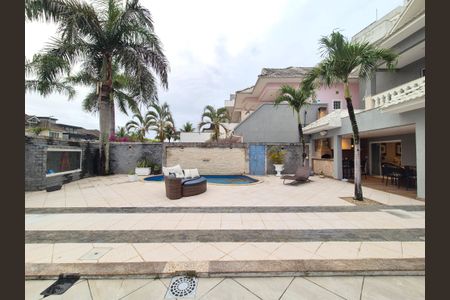 Casa de condomínio para alugar com 400m², 5 quartos e 3 vagasÁrea externa 