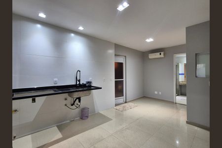 Casa de condomínio para alugar com 400m², 5 quartos e 3 vagasEdiícula sala 