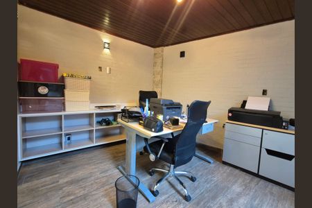 Casa de condomínio para alugar com 400m², 5 quartos e 3 vagasEscritório 