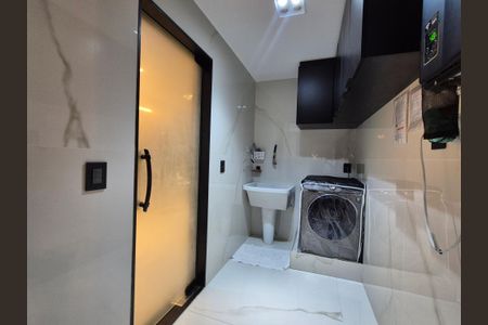 Casa de condomínio para alugar com 400m², 5 quartos e 3 vagasÁrea de Serviço 