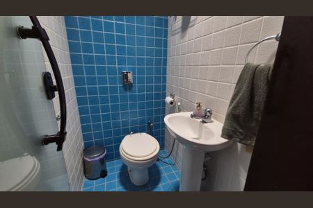 Casa de condomínio para alugar com 400m², 5 quartos e 3 vagasLavabo 