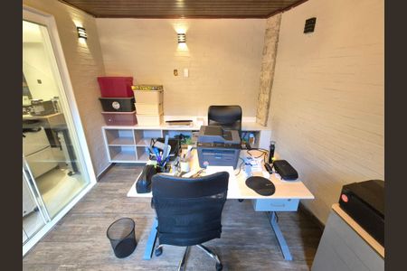 Casa de condomínio para alugar com 400m², 5 quartos e 3 vagasEscritório 