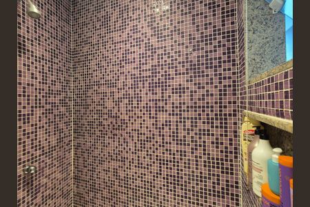 Casa de condomínio para alugar com 400m², 5 quartos e 3 vagasBanheiro 