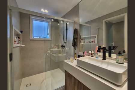 Casa de condomínio para alugar com 400m², 5 quartos e 3 vagasBanheiro 