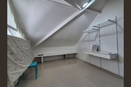 Casa de condomínio para alugar com 400m², 5 quartos e 3 vagasQuarto 