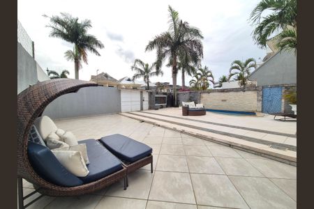 Casa de condomínio para alugar com 400m², 5 quartos e 3 vagasÁrea externa 