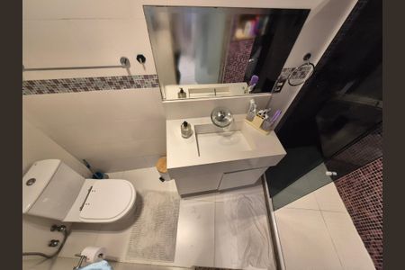 Casa de condomínio para alugar com 400m², 5 quartos e 3 vagasBanheiro 