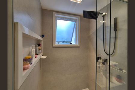 Casa de condomínio para alugar com 400m², 5 quartos e 3 vagasBanheiro 