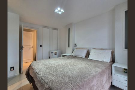 Casa de condomínio para alugar com 400m², 5 quartos e 3 vagasSuíte 4