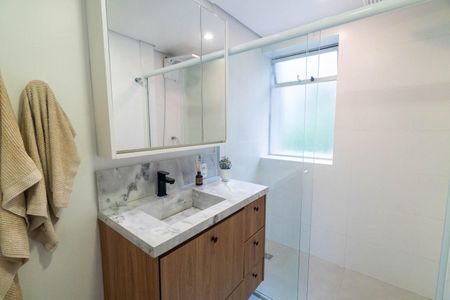 Apartamento para alugar com 70m², 3 quartos e 1 vaga Apartamento para alugar com 70m², 3 quartos e 1 vagaBanheiro