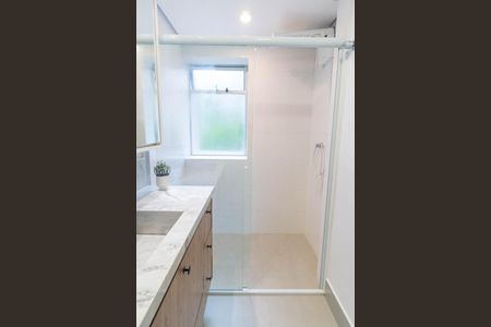 Apartamento para alugar com 70m², 3 quartos e 1 vaga Apartamento para alugar com 70m², 3 quartos e 1 vagaBanheiro