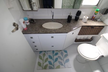 Apartamento à venda com 70m², 3 quartos e 1 vagaQuarto 2 - Banheiro