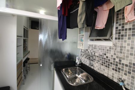 Apartamento à venda com 70m², 3 quartos e 1 vagaÁrea de Serviço