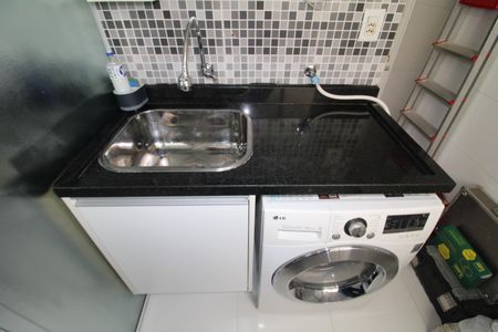 Apartamento à venda com 70m², 3 quartos e 1 vagaÁrea de Serviço