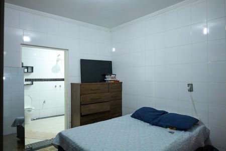 Quarto 1 de casa para alugar com 2 quartos, 60m² em Parque Guarani, São Paulo