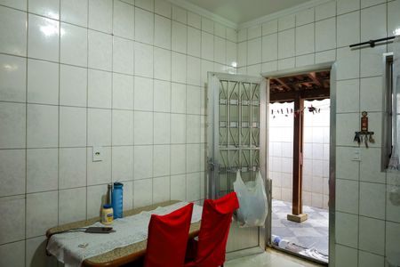 Casa para alugar com 60m², 2 quartos e 1 vagaCozinha