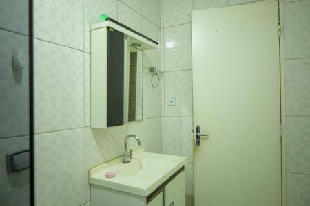 Casa para alugar com 60m², 2 quartos e 1 vagaBanheiro 2