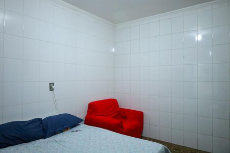 Quarto 1 de casa para alugar com 2 quartos, 60m² em Parque Guarani, São Paulo
