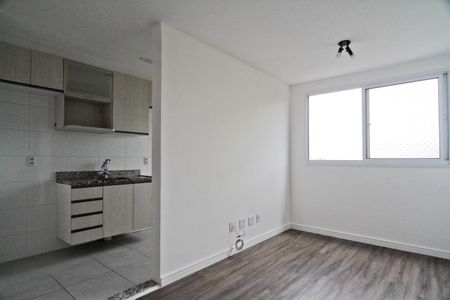 Sala de apartamento para alugar com 2 quartos, 45m² em Jardim Iris, São Paulo