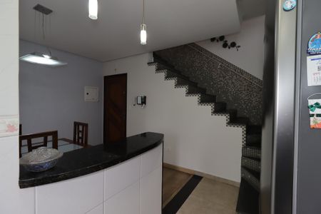 Apartamento à venda com 138m², 2 quartos e 2 vagasCozinha