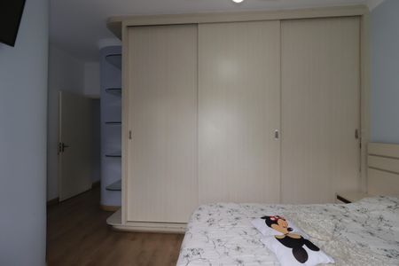 Apartamento à venda com 138m², 2 quartos e 2 vagasSuíte