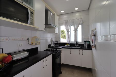 Apartamento à venda com 138m², 2 quartos e 2 vagasCozinha