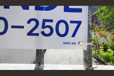 Casa à venda com 306m², 4 quartos e 5 vagasplaca