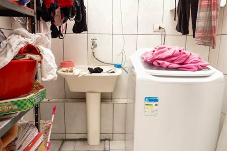 Casa à venda com 306m², 4 quartos e 5 vagasLavanderia