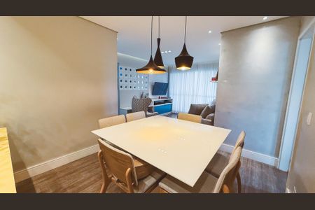 Apartamento à venda com 76m², 2 quartos e 1 vagaSala