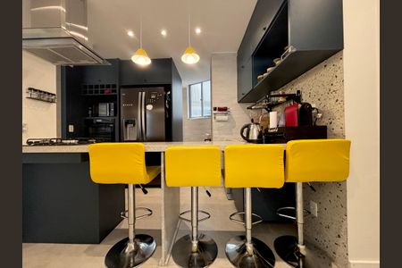 Apartamento à venda com 85m², 2 quartos e 1 vagaCozinha