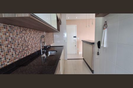 Apartamento à venda com 72m², 2 quartos e 2 vagasCozinha 