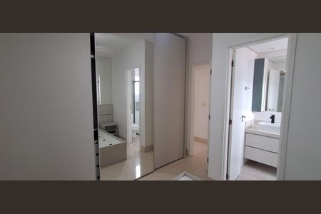 Apartamento à venda com 72m², 2 quartos e 2 vagasSuíte 