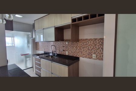 Apartamento à venda com 72m², 2 quartos e 2 vagasCozinha 
