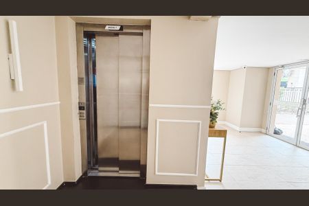 Apartamento para alugar com 110m², 3 quartos e 2 vagasHall social