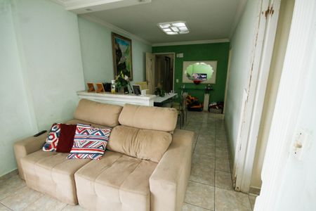 Apartamento para alugar com 84m², 2 quartos e 1 vagaSala