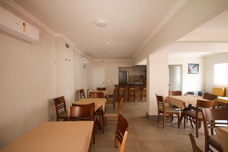 Apartamento para alugar com 84m², 2 quartos e 1 vagaÁrea comum - Salão de festas