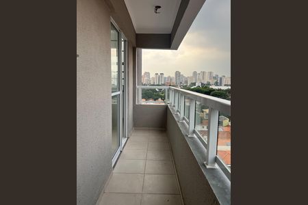 Studio para alugar com 54m², 1 quarto e sem vaga Studio para alugar com 54m², 1 quarto e sem vagaVaranda