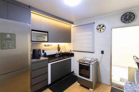 Casa à venda com 89m², 2 quartos e 1 vaga Casa à venda com 89m², 2 quartos e 1 vagaCozinha - Armários