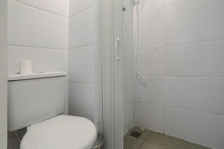 Apartamento para alugar com 47m², 2 quartos e 1 vaga Apartamento para alugar com 47m², 2 quartos e 1 vagaBanheiro
